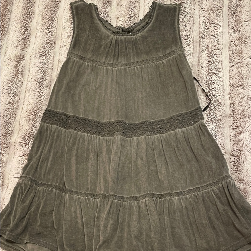 Knox Rose women’s long flowing tank in Gray